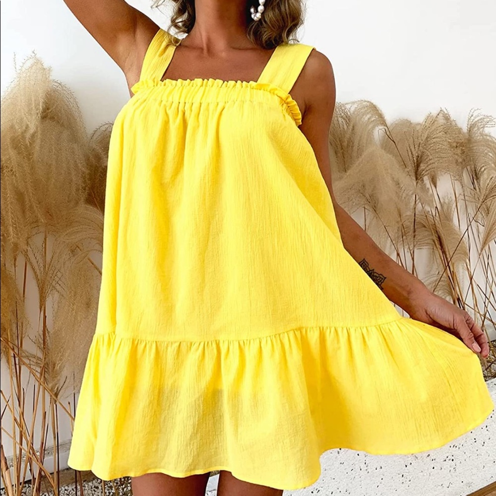 Bow Spaghetti Strap Ruffle Dress - Yellow - Medium NWT